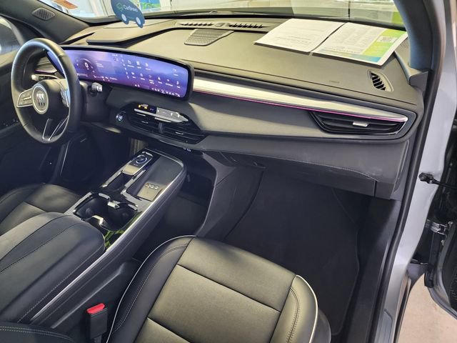 Certified 2025 Buick Enclave Preferred FWD image 20