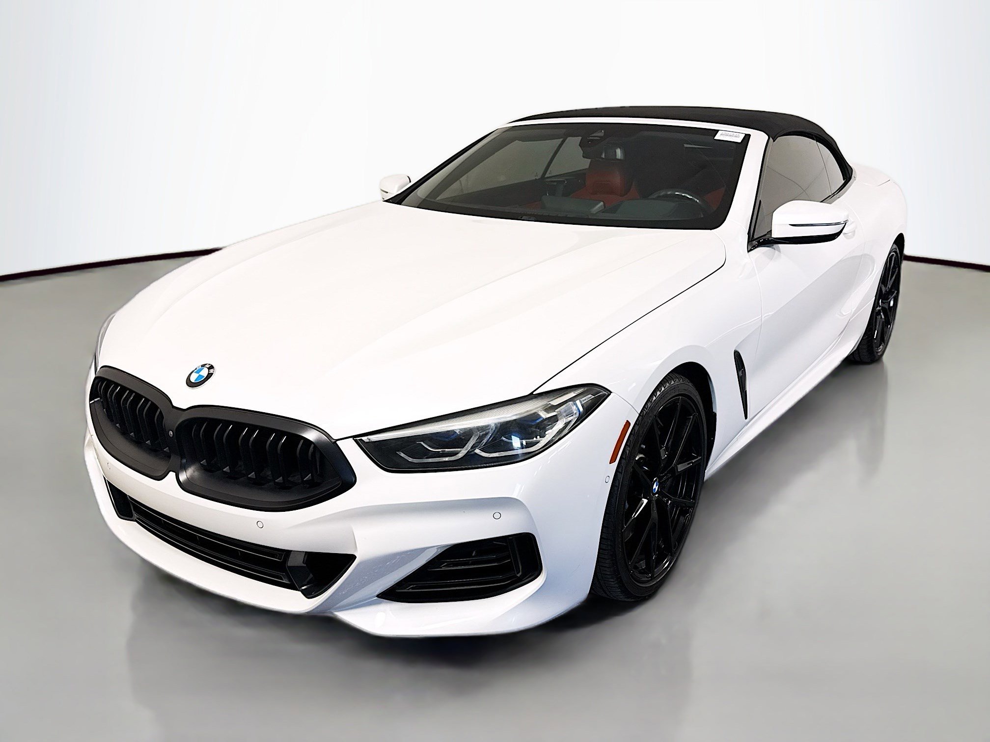 Used 2023 BMW 840i Convertible w/ Comfort Seating Package image 4
