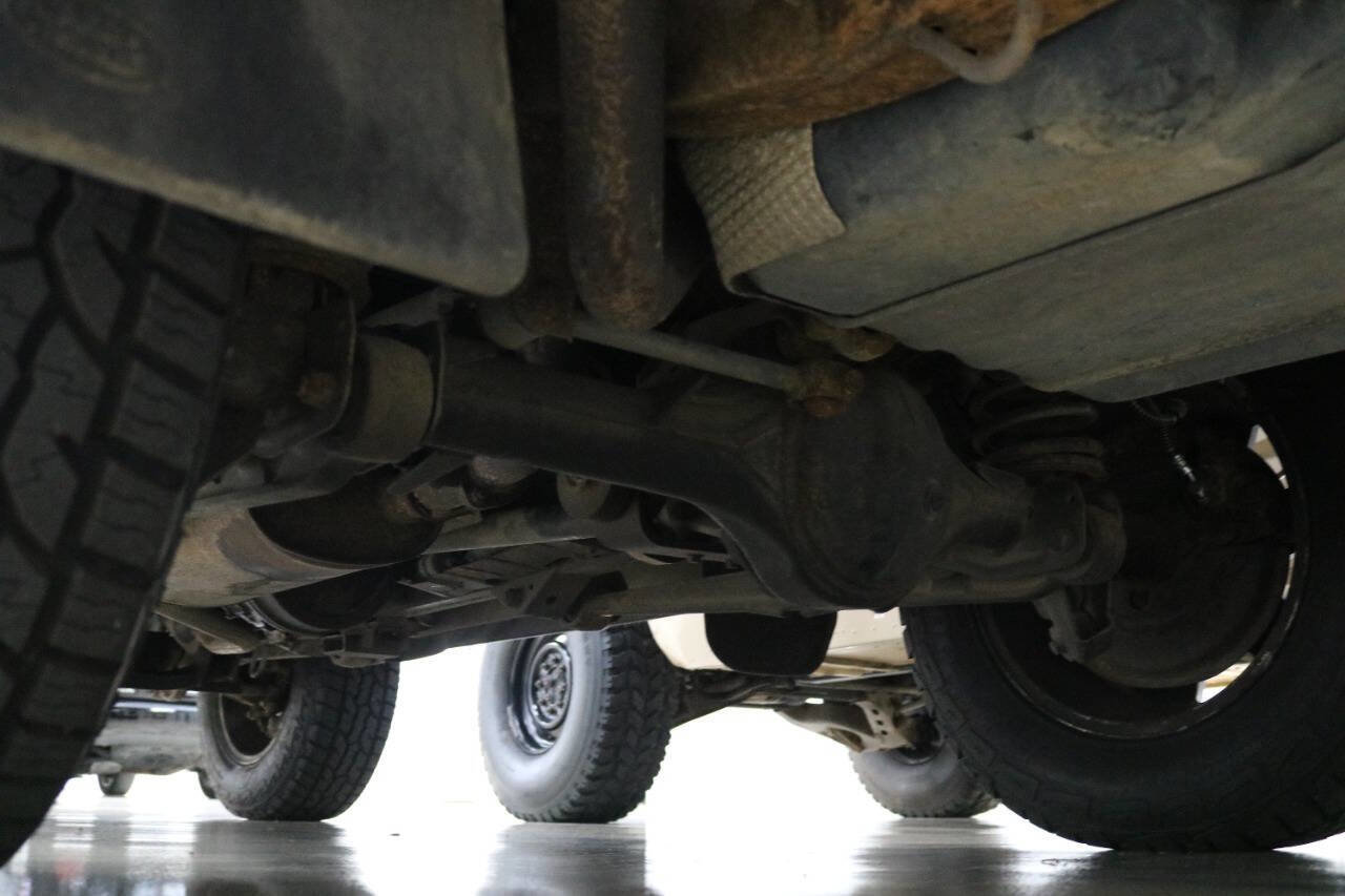 Used 2004 Land Rover Discovery HSE image 12