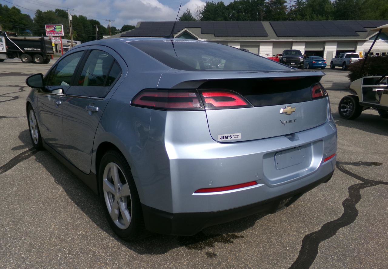 Used 2013 Chevrolet Volt Premium w/ Premium Trim Package FWD image 5