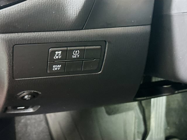 Used 2015 MAZDA MAZDA3 i Touring FWD image 12