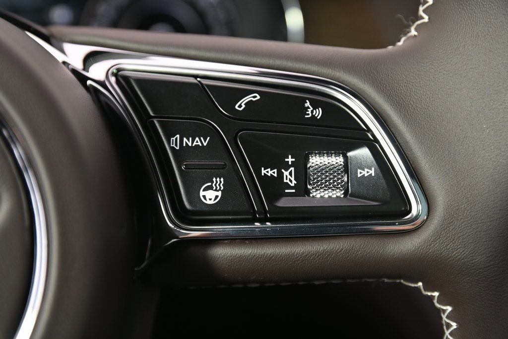 Used 2024 Bentley Bentayga Extended Wheelbase image 35