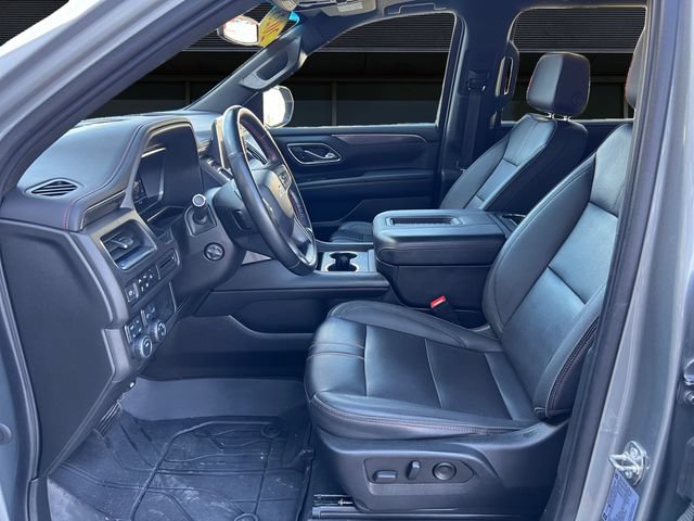 Used 2023 Chevrolet Suburban RST w/ Sport Performance Package AWD/4WD image 9