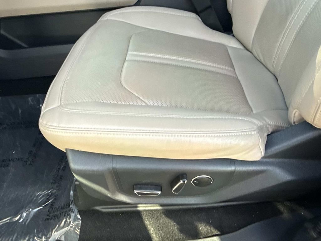 Used 2024 Ford Expedition Max Limited image 18