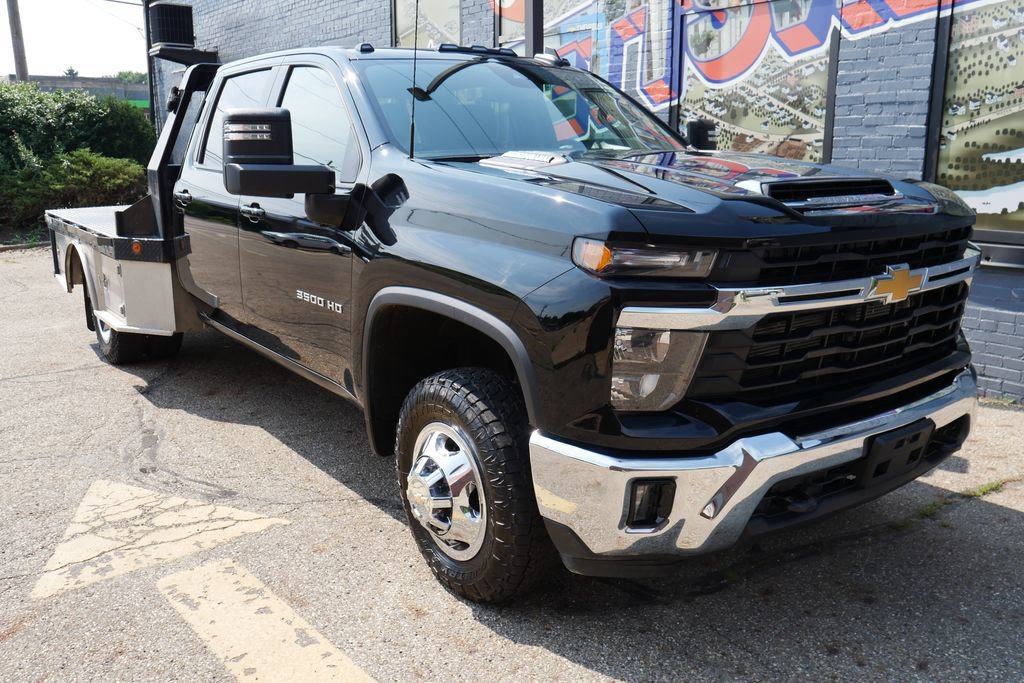 Used 2024 Chevrolet Silverado 3500 LT w/ Convenience Package AWD/4WD image 39