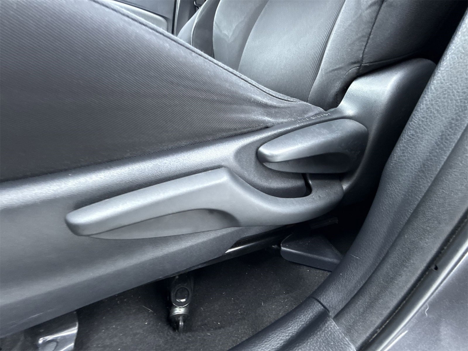 Used 2015 Toyota Yaris LE image 17