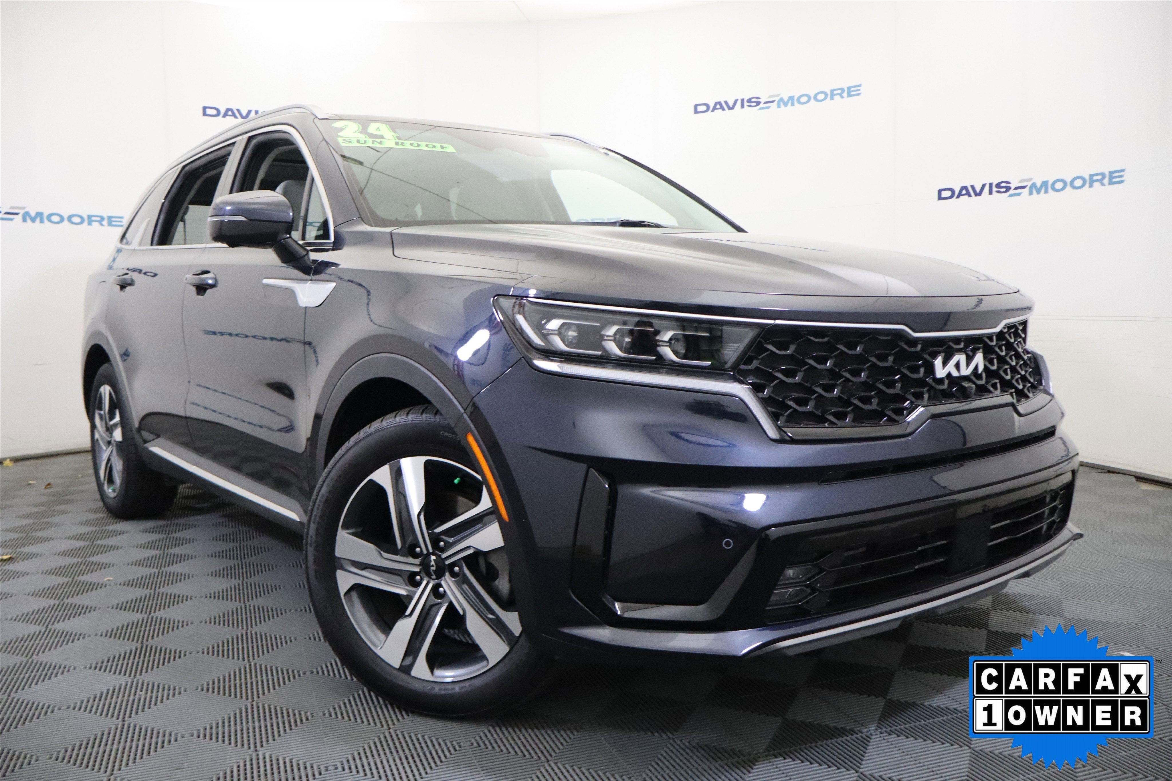 Used 2024 Kia Sorento SX Prestige image 2