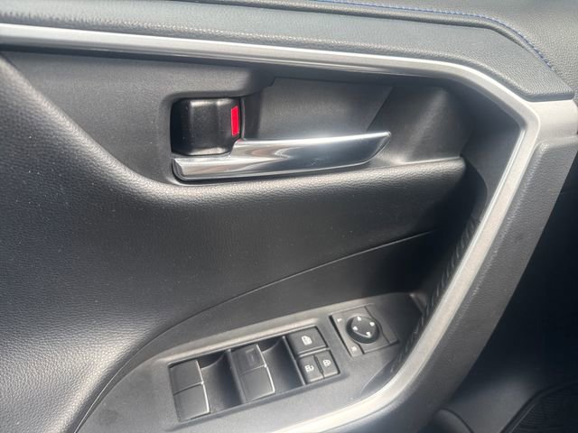 Used 2021 Toyota RAV4 XSE AWD/4WD image 18