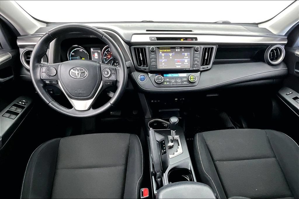 Used 2017 Toyota RAV4 XLE AWD/4WD image 19