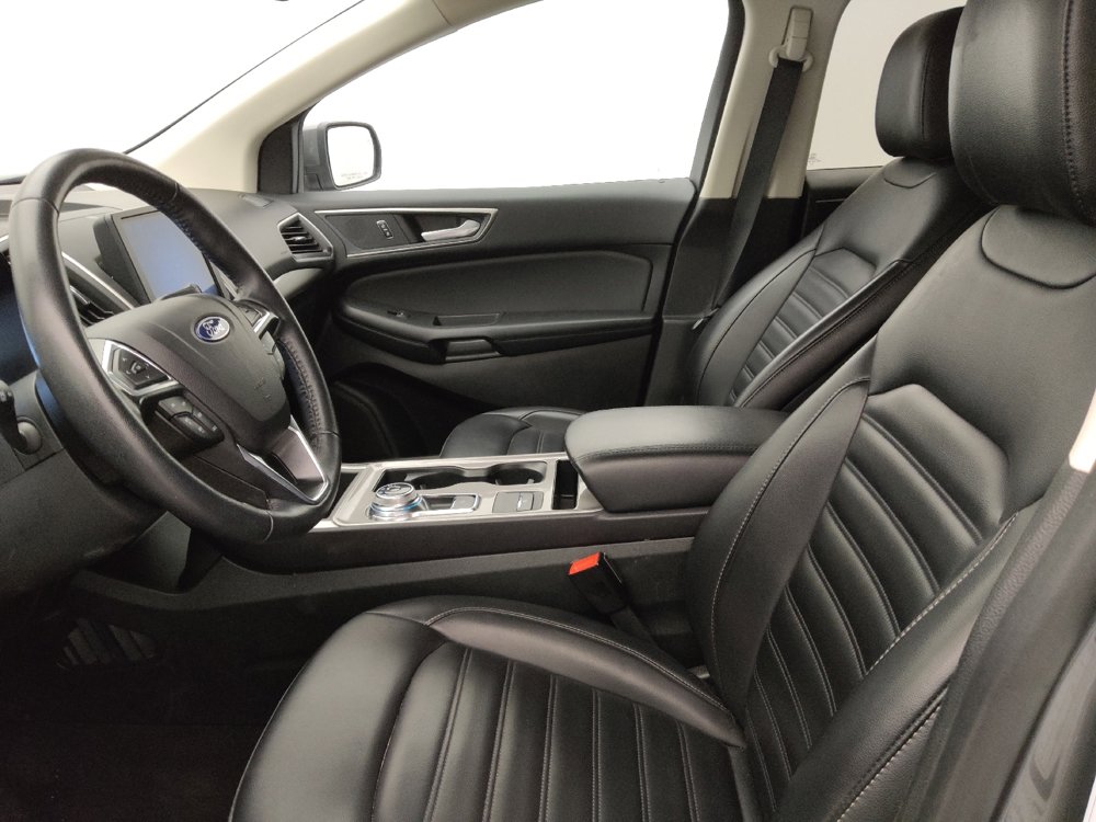 Used 2024 Ford Edge SEL image 17