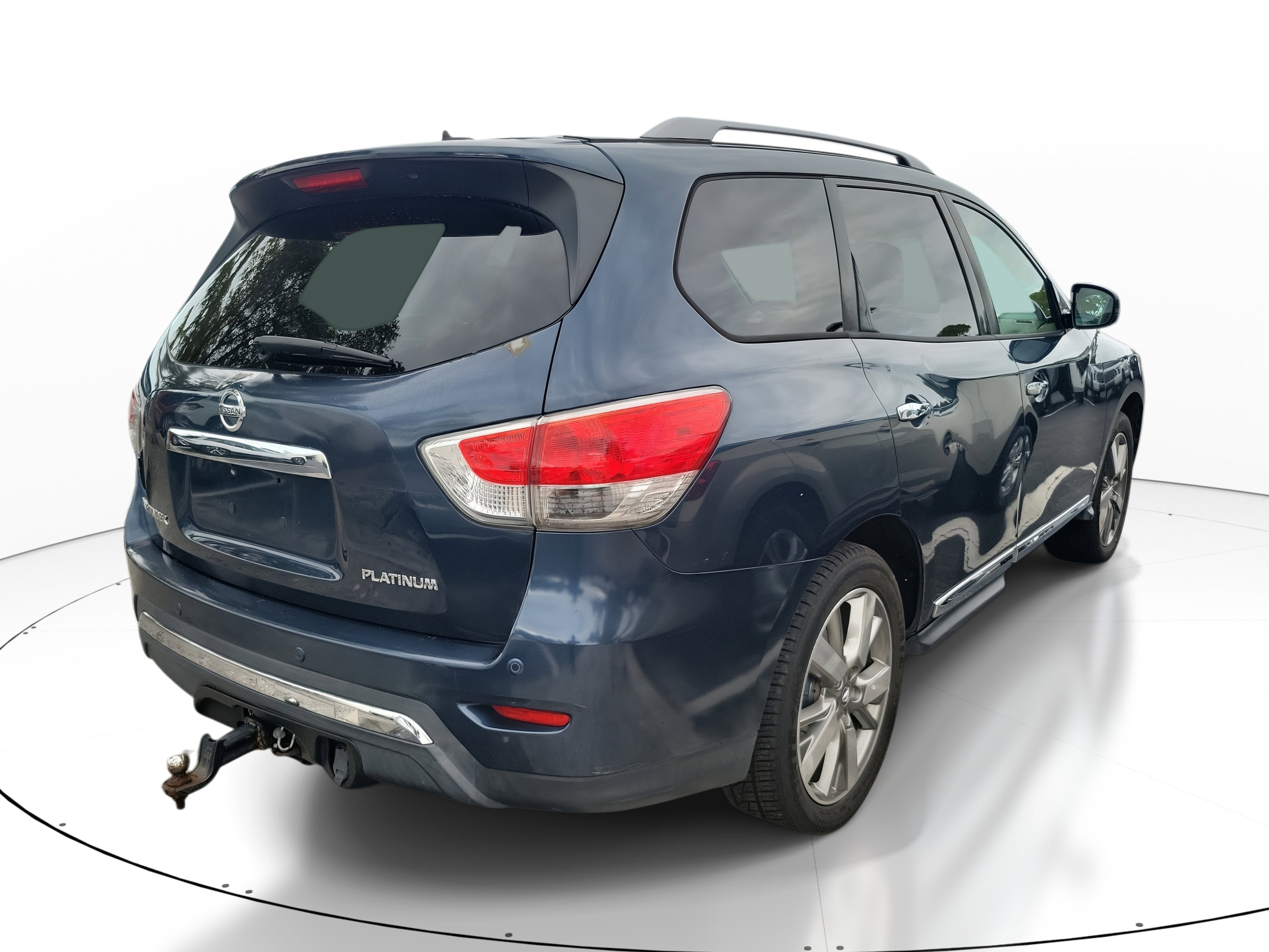 Used 2013 Nissan Pathfinder Platinum image 9