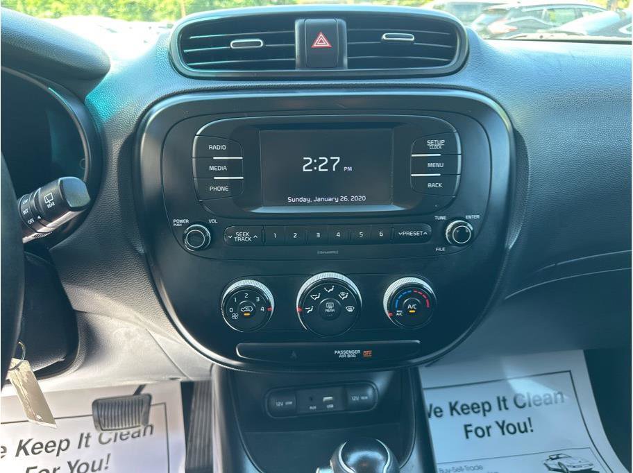 Used 2018 Kia Soul image 14