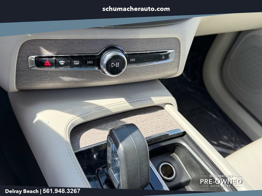 Used 2024 Volvo XC90 B6 Plus w/ Protection Package Premier AWD/4WD image 24