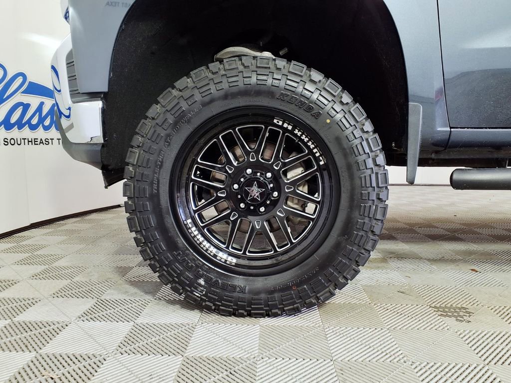 Used 2021 Chevrolet Silverado 1500 LT w/ Convenience Package II RWD image 8