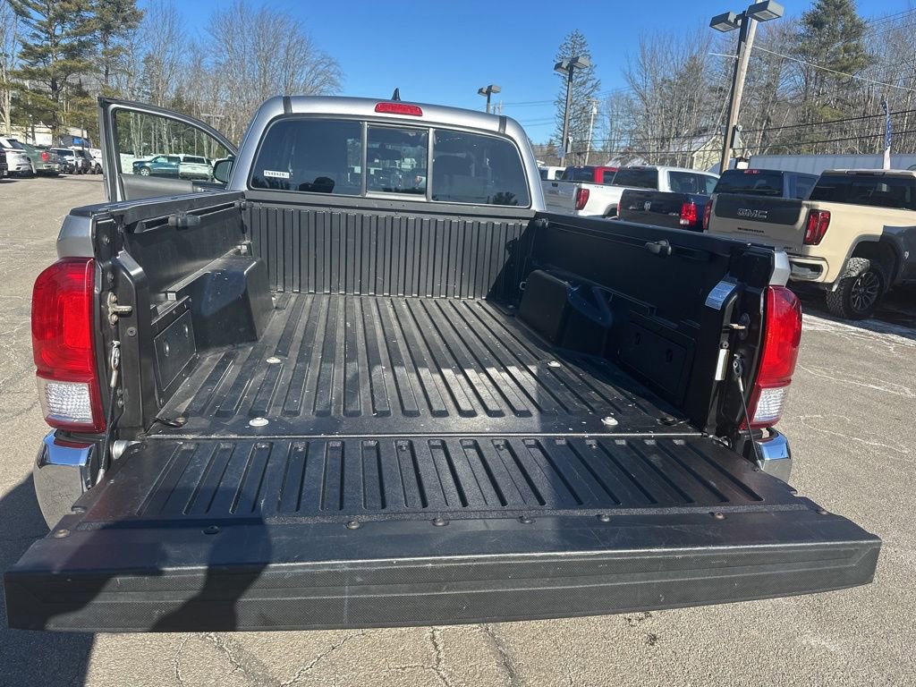 Used 2017 Toyota Tacoma SR5 image 25