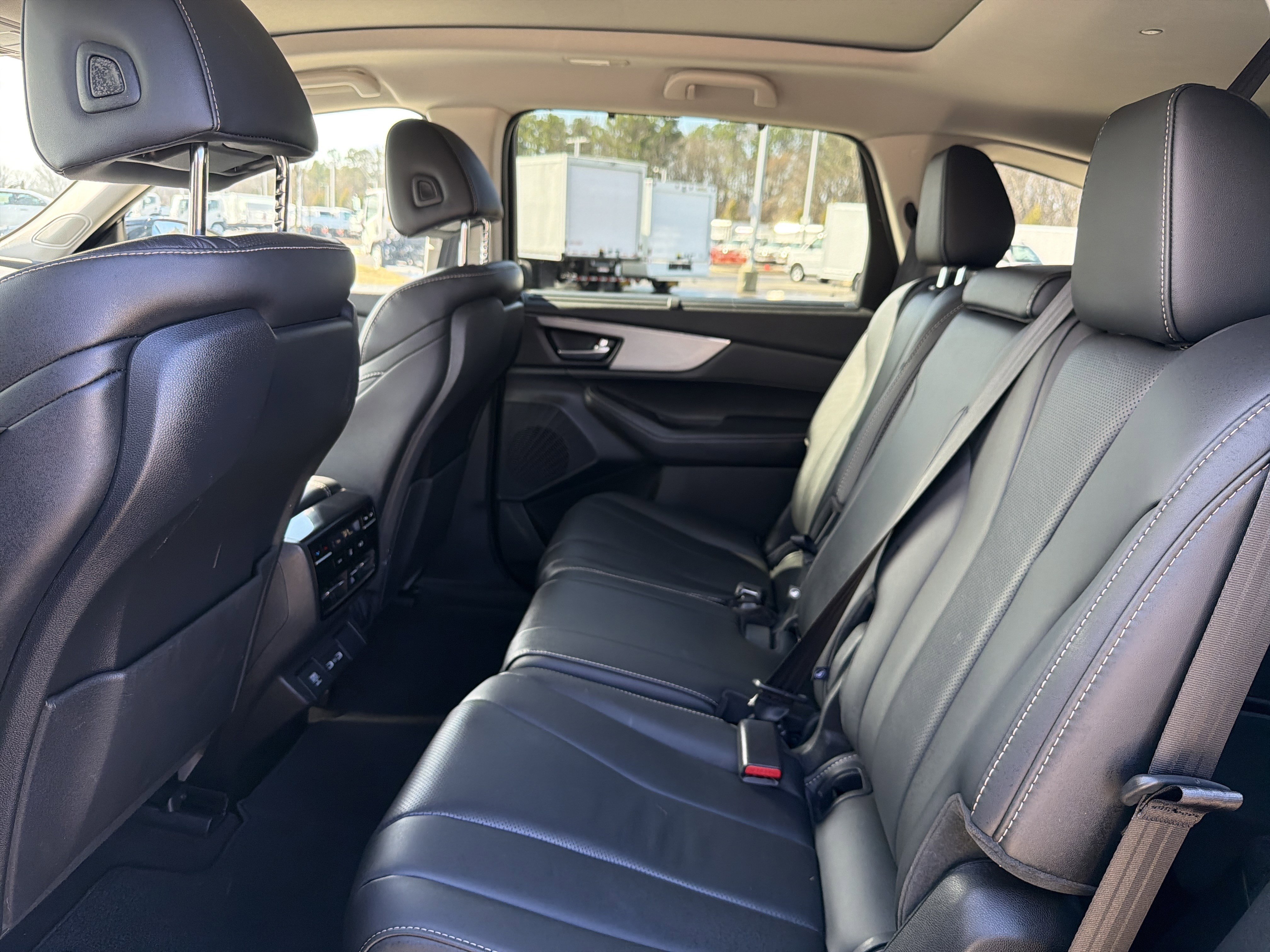 Certified 2024 Acura MDX SH-AWD w/ Technology Package image 26