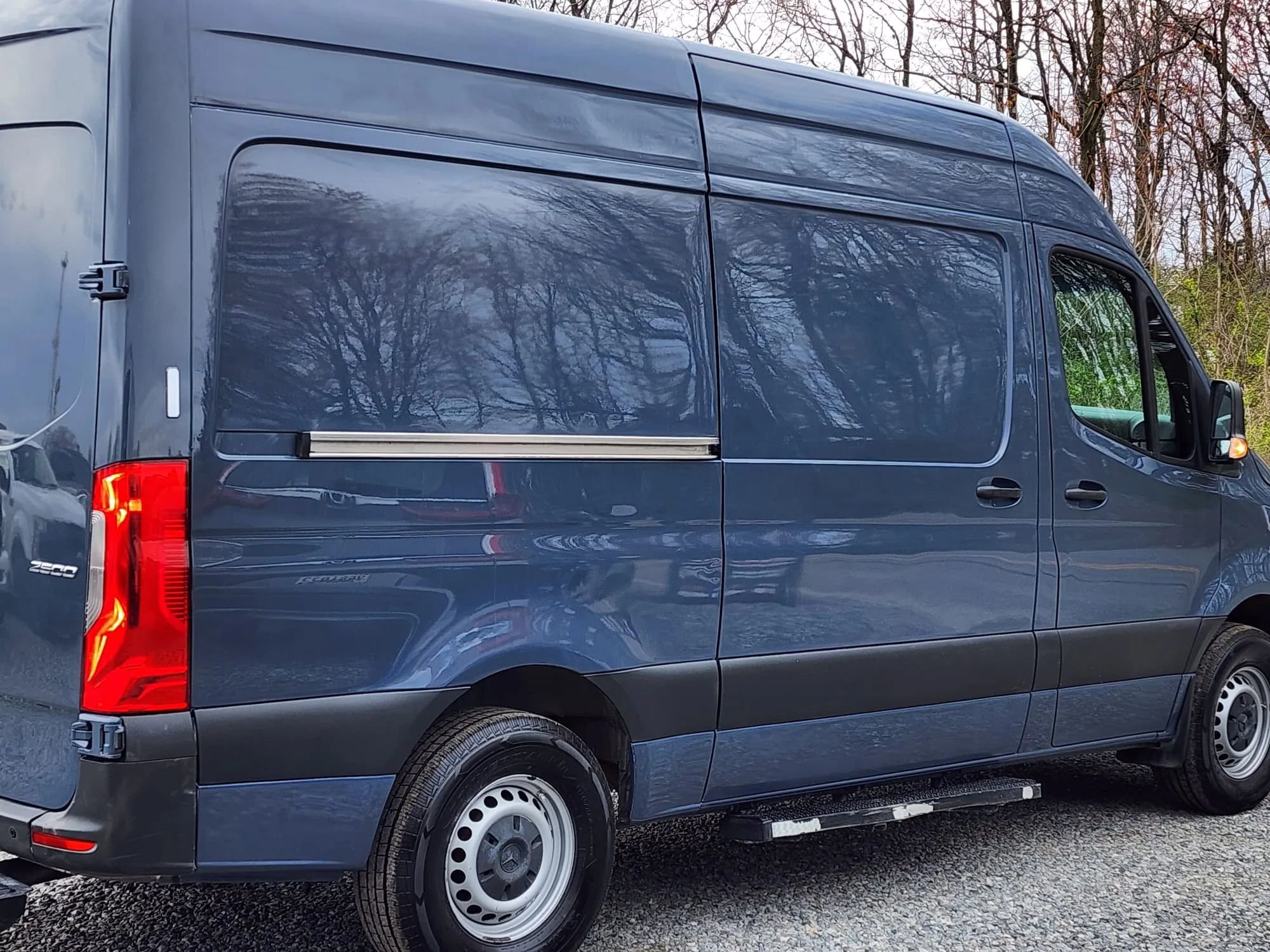 Used 2019 Mercedes-Benz Sprinter 144 image 9