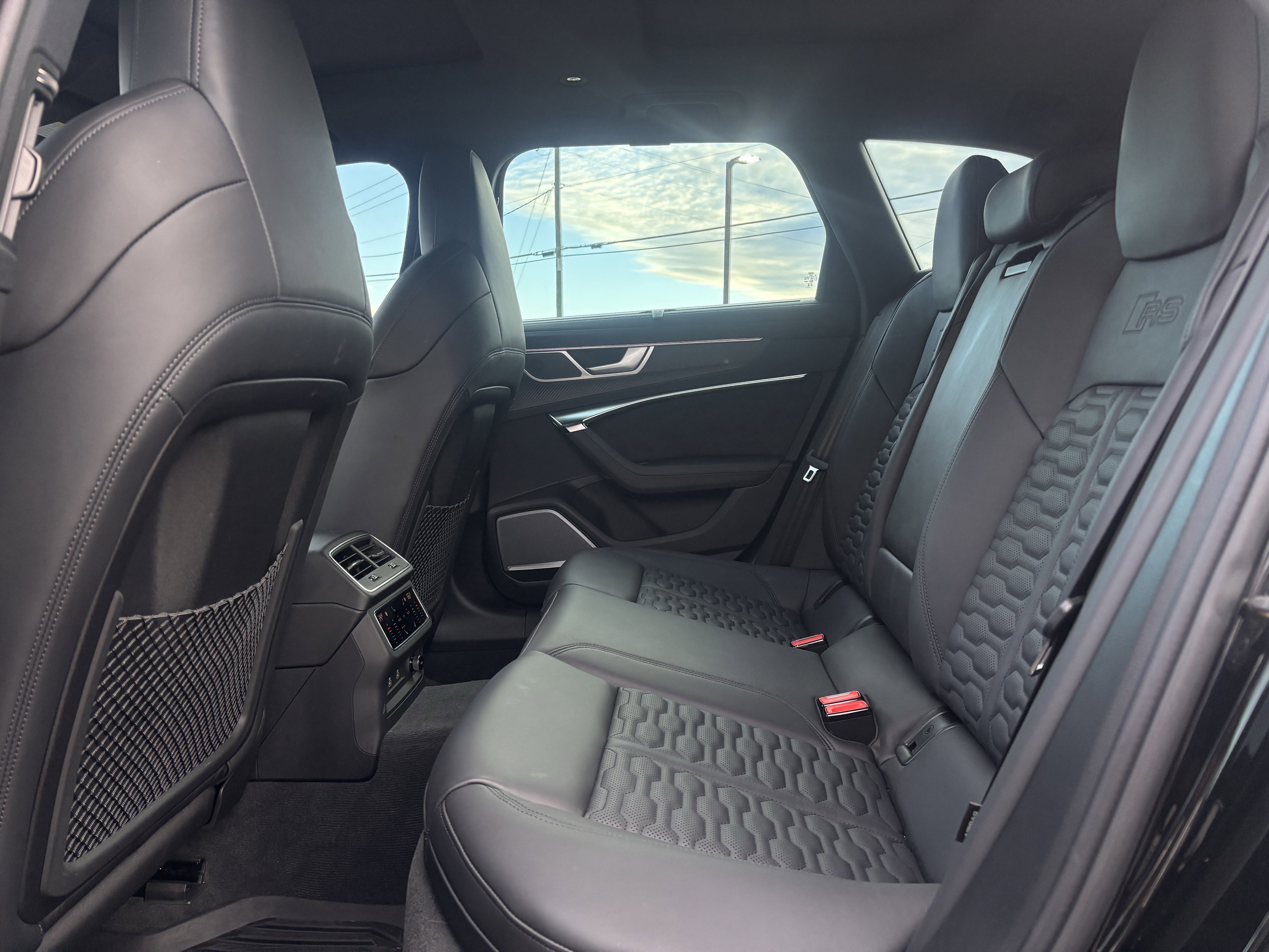 Used 2024 Audi RS 6 performance image 32