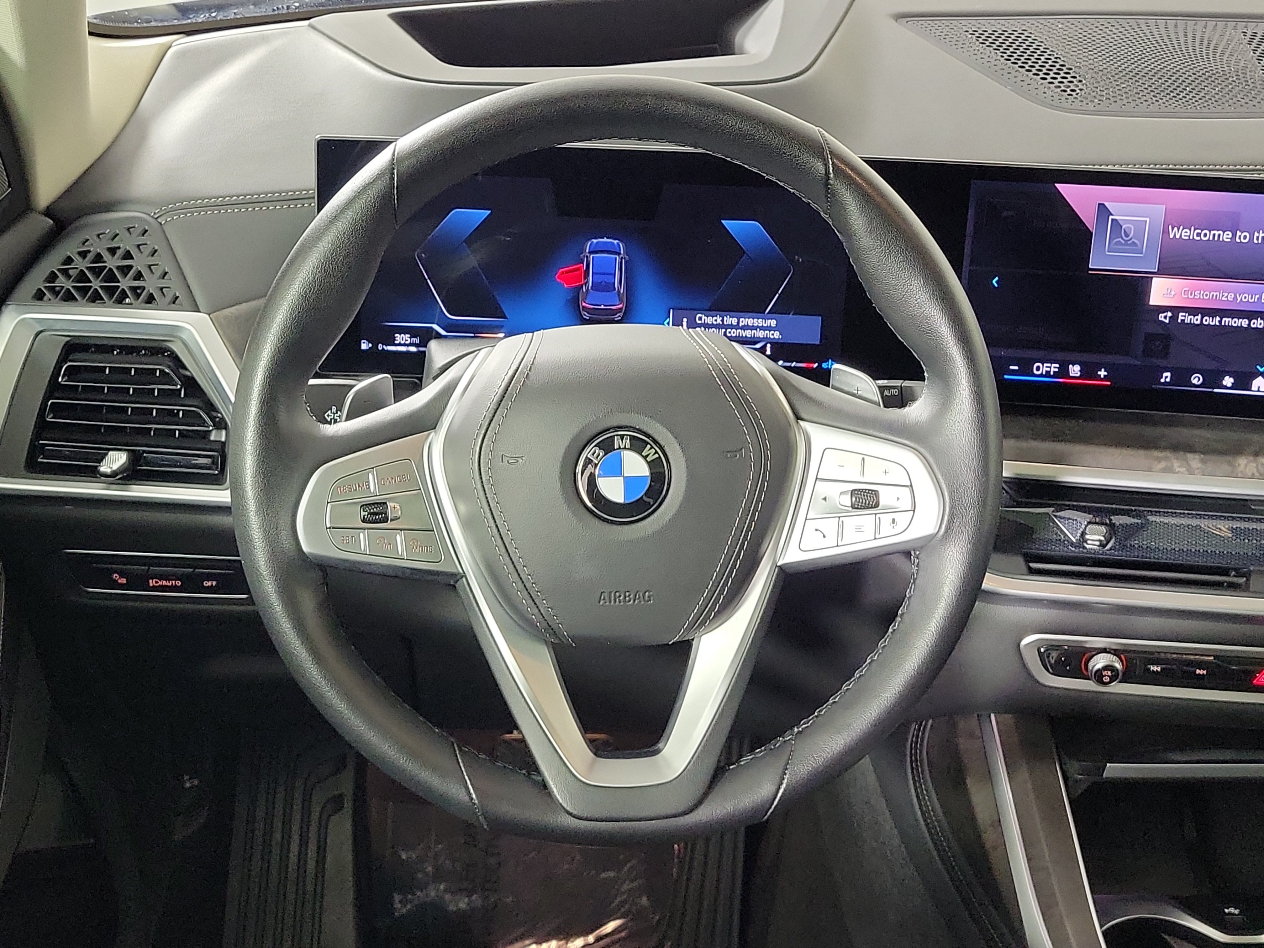 Certified 2024 BMW X7 xDrive40i w/ Premium Package AWD/4WD image 12