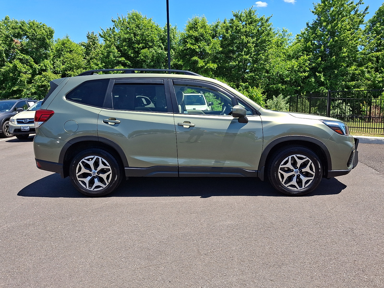 Used 2020 Subaru Forester Premium AWD/4WD image 8