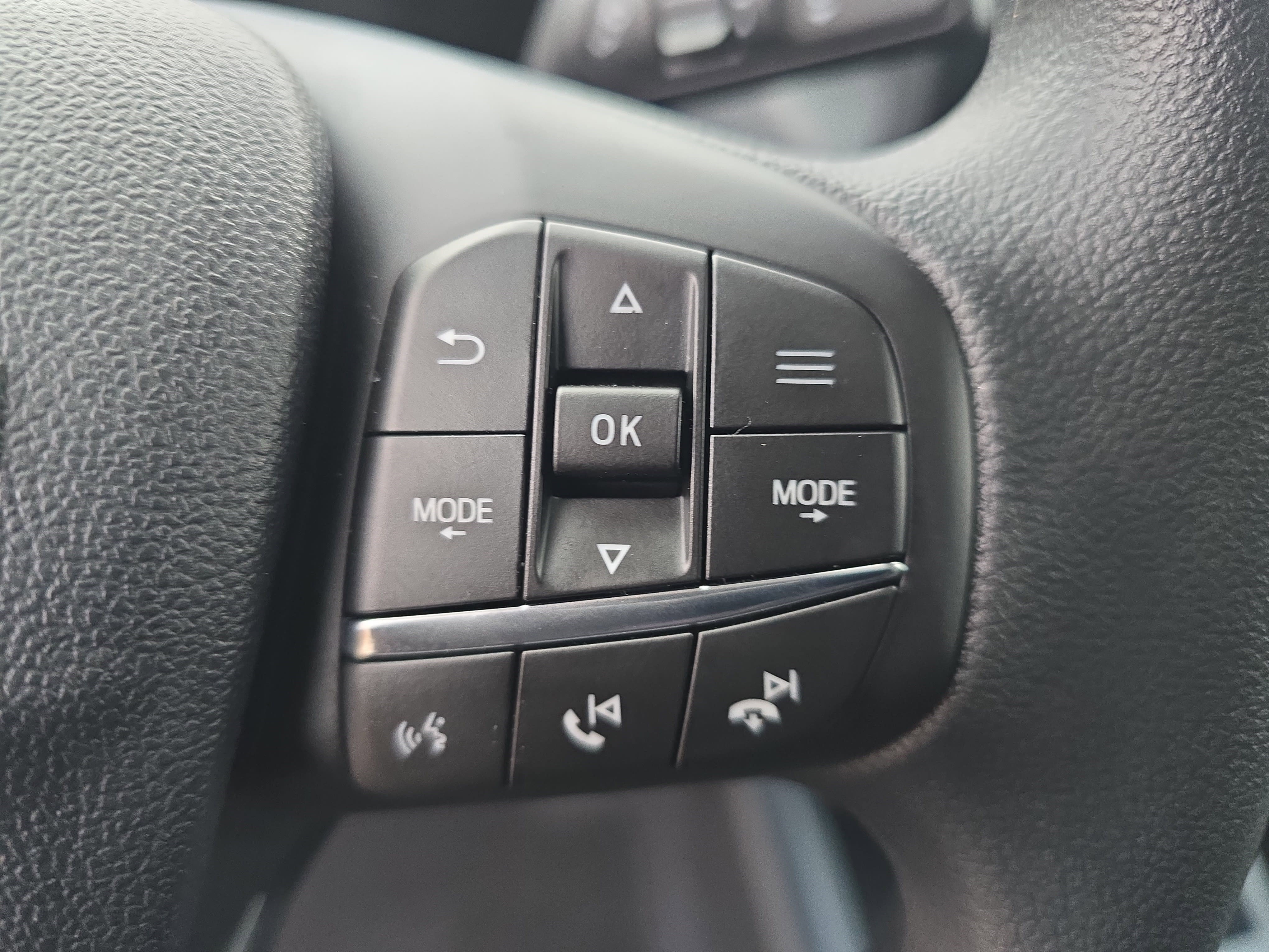 New 2025 Ford Maverick XL w/ Equipment Group 102A image 20