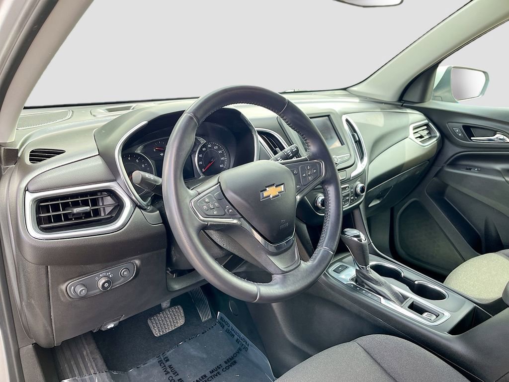 Used 2020 Chevrolet Equinox LT w/ Driver Convenience Package AWD/4WD image 9