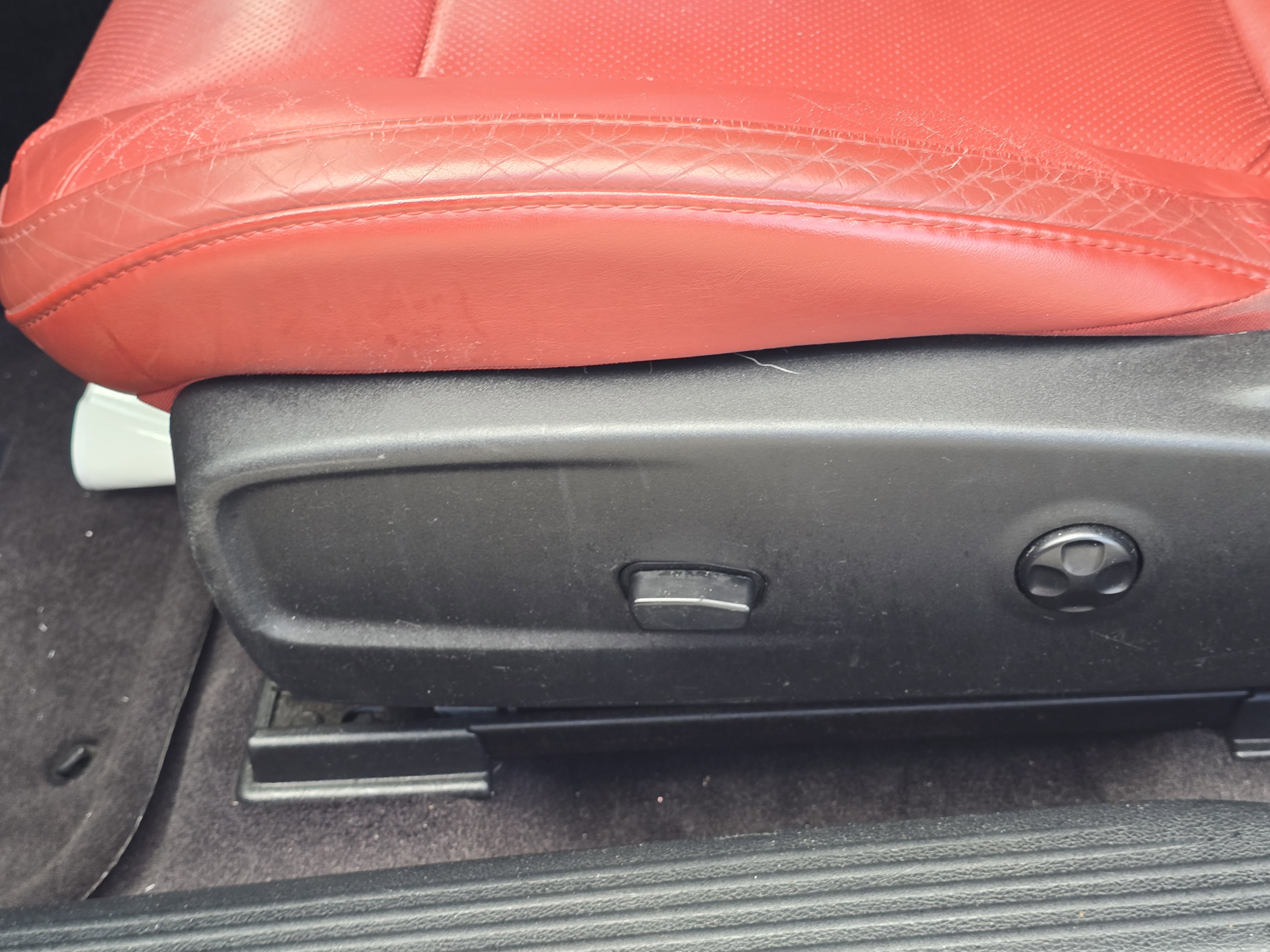 Used 2017 Dodge Challenger R/T Plus image 16