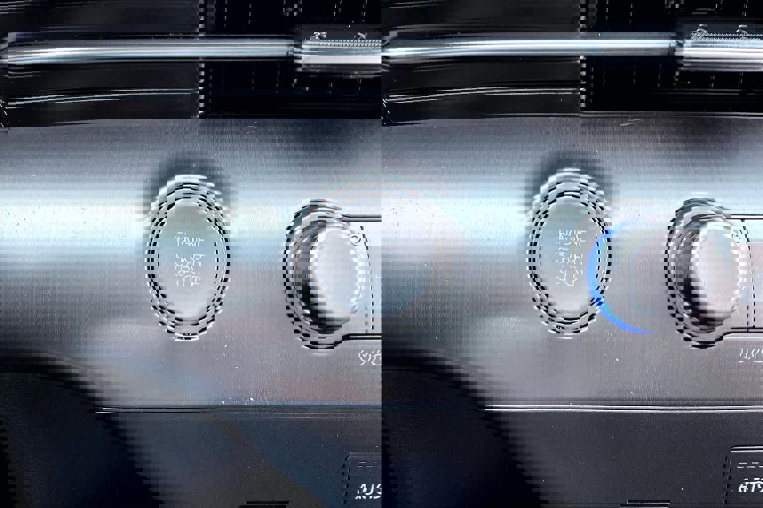 Used 2025 Hyundai Kona SEL FWD image 31