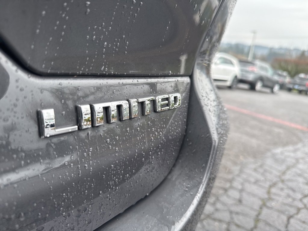 Used 2022 Jeep Grand Cherokee Limited image 10