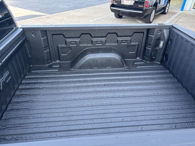 New 2026 GMC Sierra 1500 SLE image 15