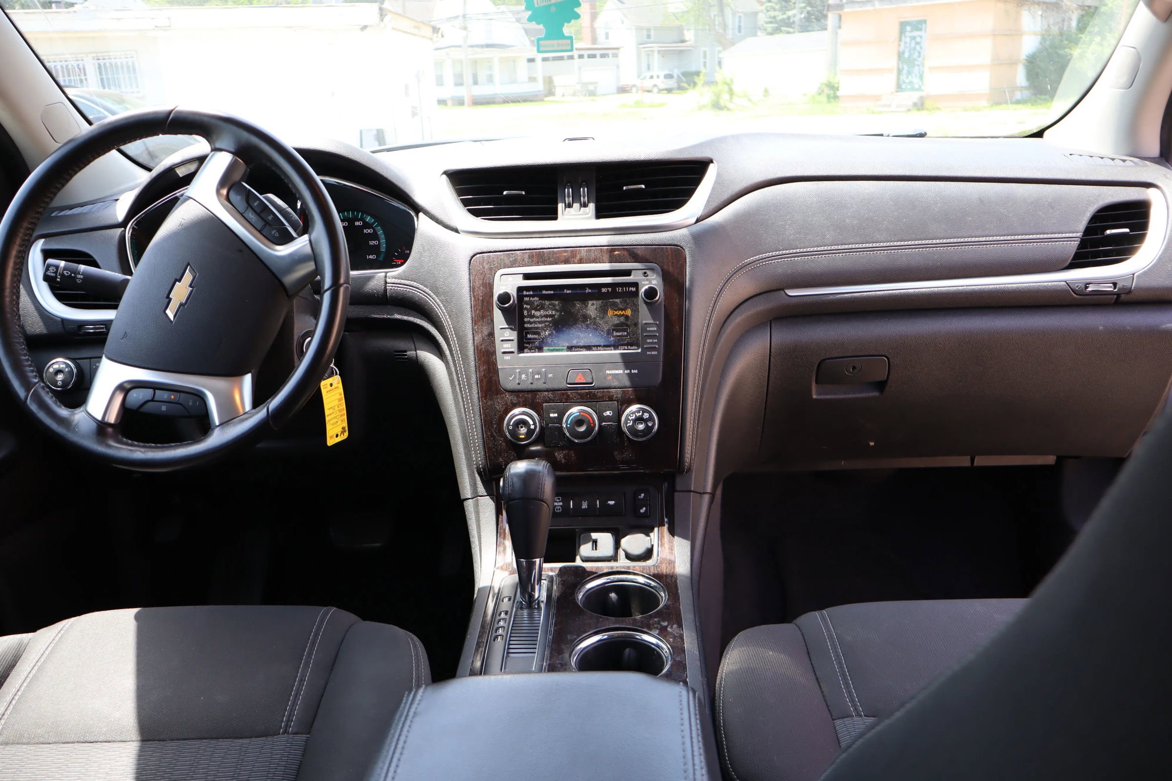 Used 2016 Chevrolet Traverse LT w/ Style and Technology Package image 14