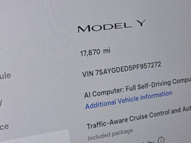 Used 2023 Tesla Model Y 2WD image 27