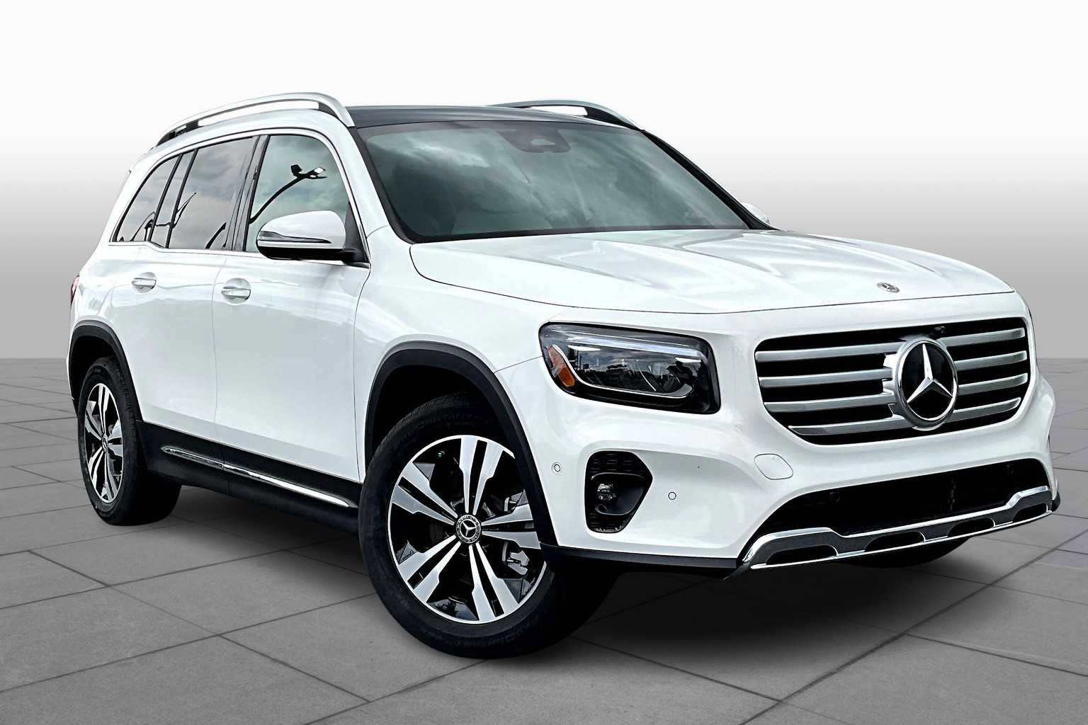 Used 2025 Mercedes-Benz GLB 250 image 2