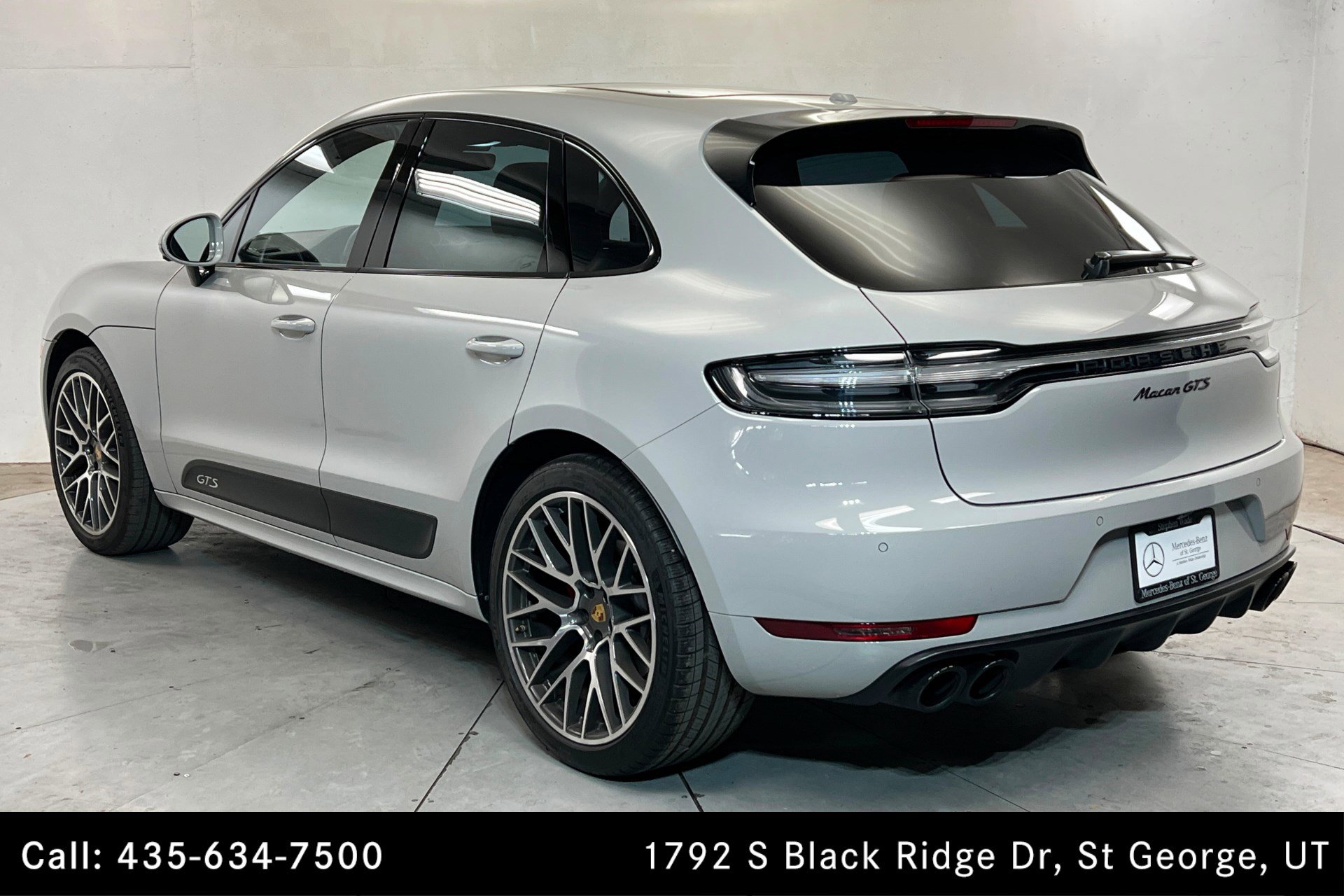 Used 2021 Porsche Macan GTS AWD/4WD image 3