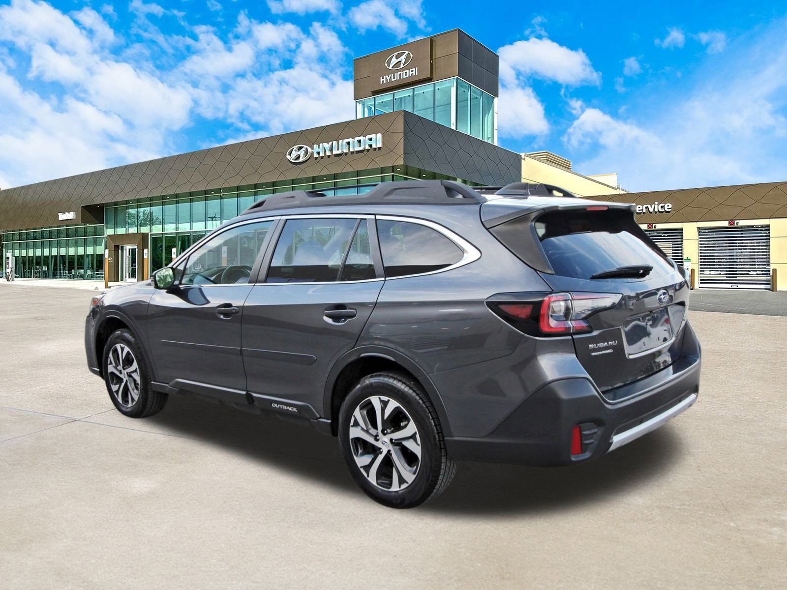 Used 2022 Subaru Outback Limited image 8