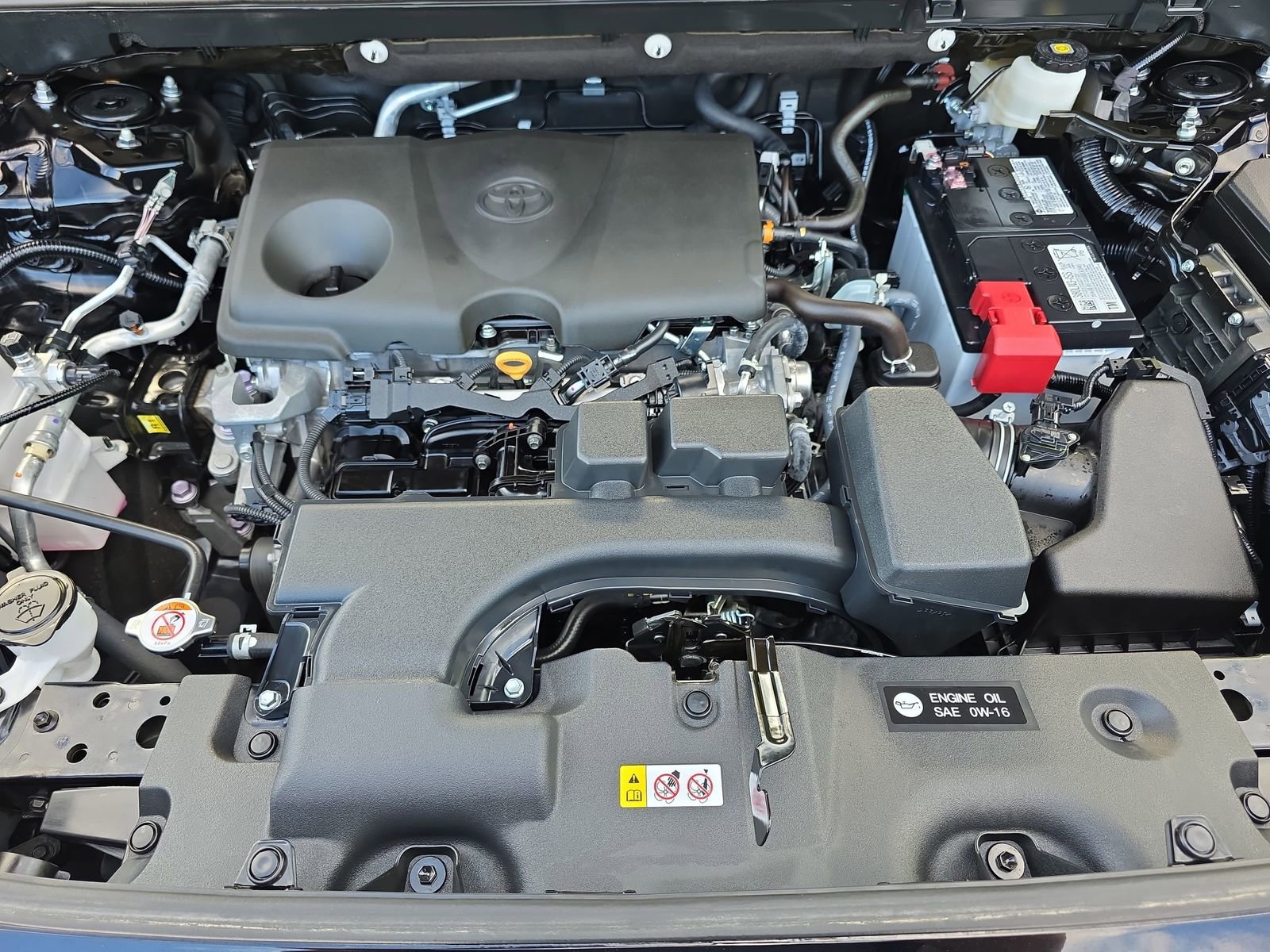 Used 2025 Toyota RAV4 LE image 28