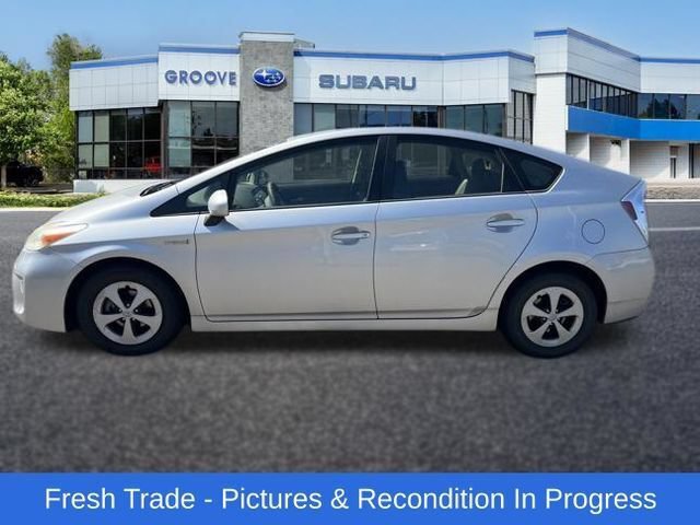 Used 2012 Toyota Prius Two FWD image 2