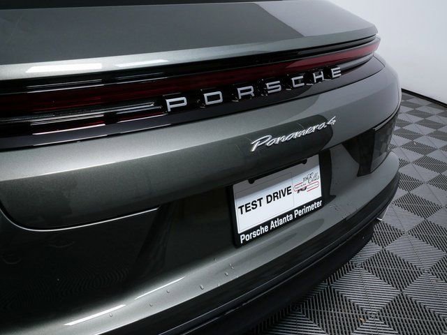 New 2026 Porsche Panamera 4 image 32