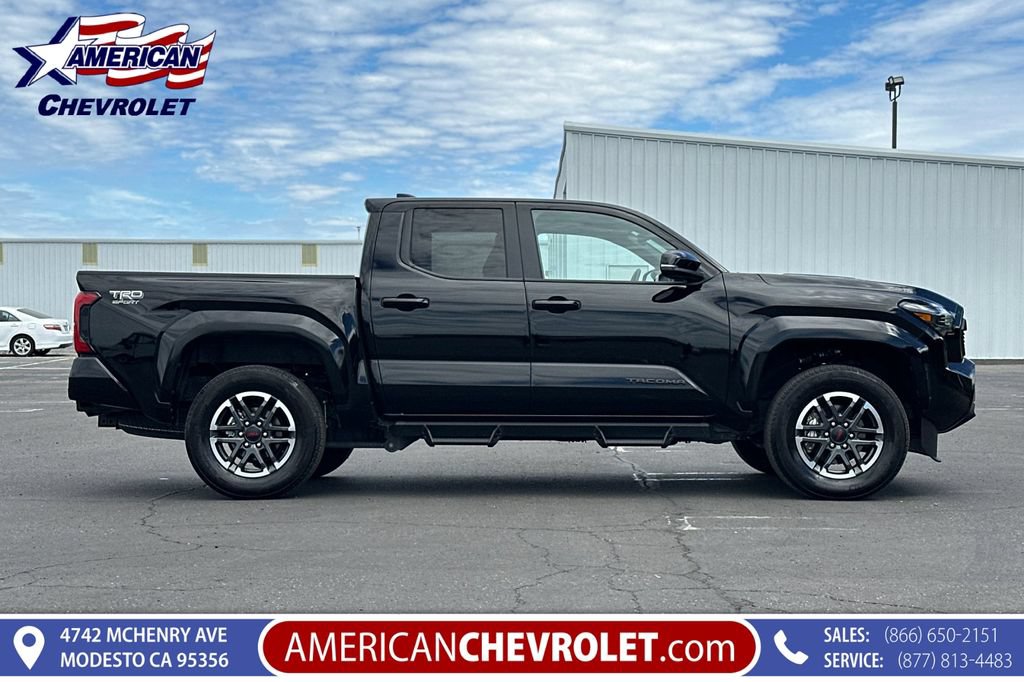 Used 2024 Toyota Tacoma TRD Sport w/ TRD Sport Upgrade Package AWD/4WD image 4