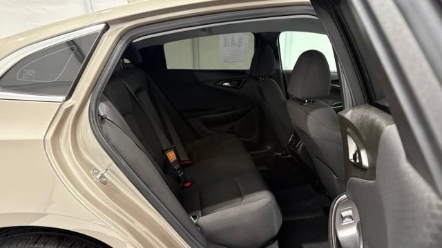 Used 2023 Chevrolet Malibu LT FWD image 23