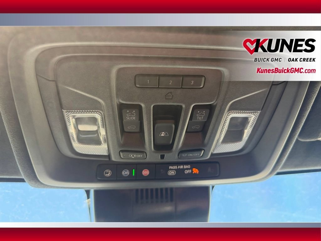 Used 2025 GMC Sierra 2500 Denali Ultimate w/ Snow Plow Prep/Camper Package AWD/4WD image 30