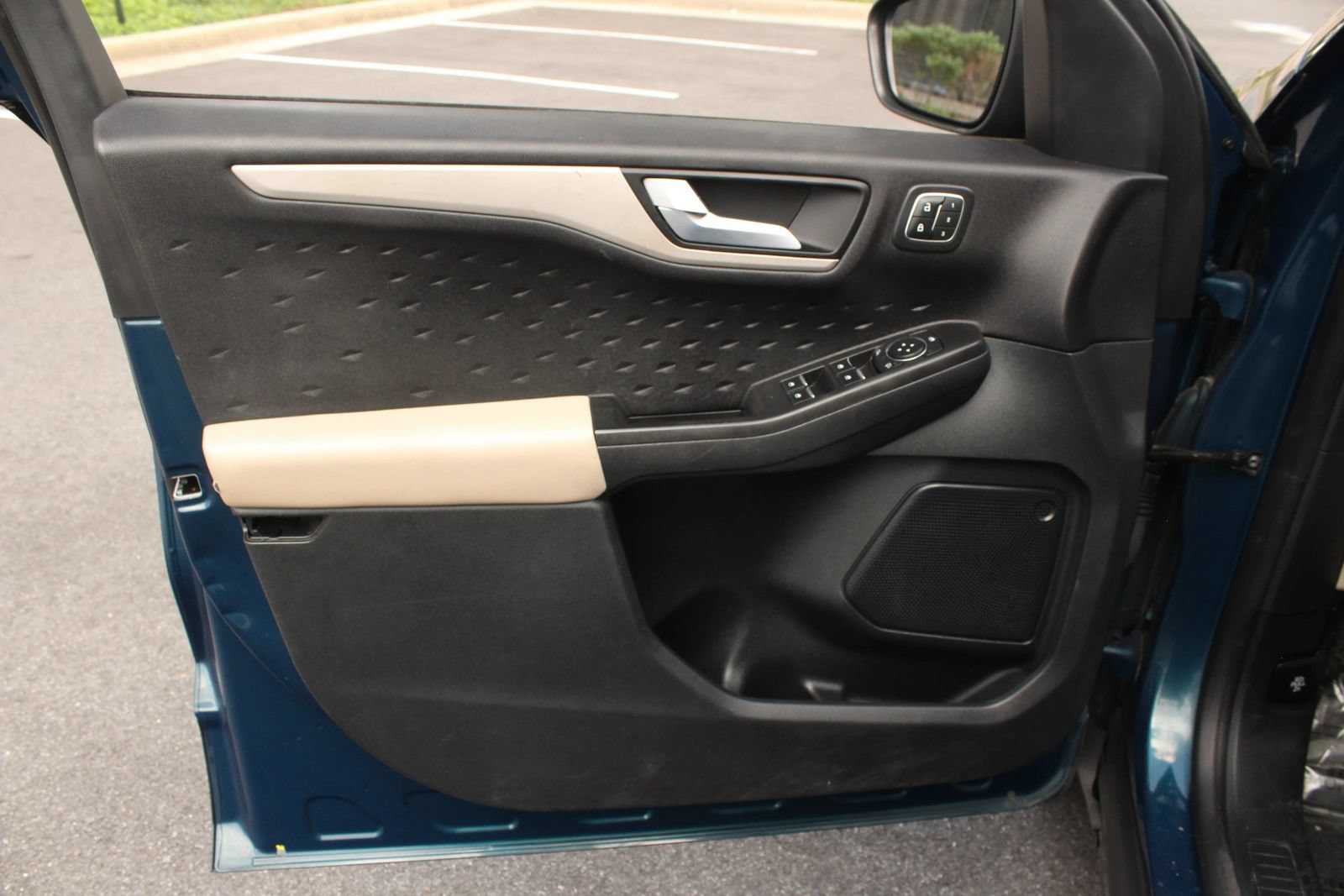 Used 2020 Ford Escape SEL AWD/4WD image 15