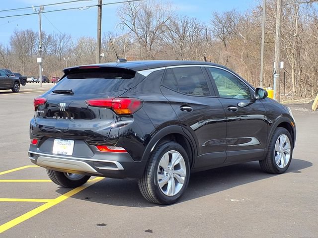 Certified 2025 Buick Encore GX Preferred FWD image 2