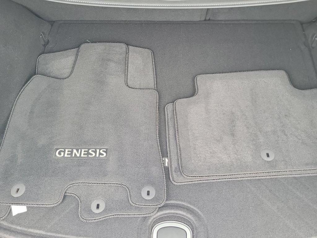 Used 2025 Genesis GV70 3.5T Sport w/ Sport Advanced Package AWD/4WD image 7