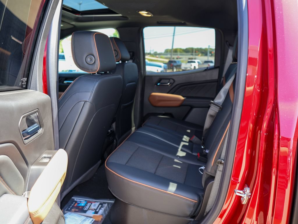 New 2026 GMC Canyon AT4 w/ Technology Plus Package AWD/4WD image 10