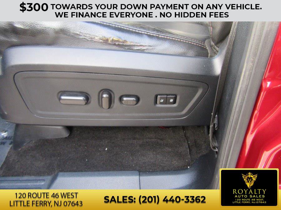 Used 2016 Lincoln Navigator Reserve image 11