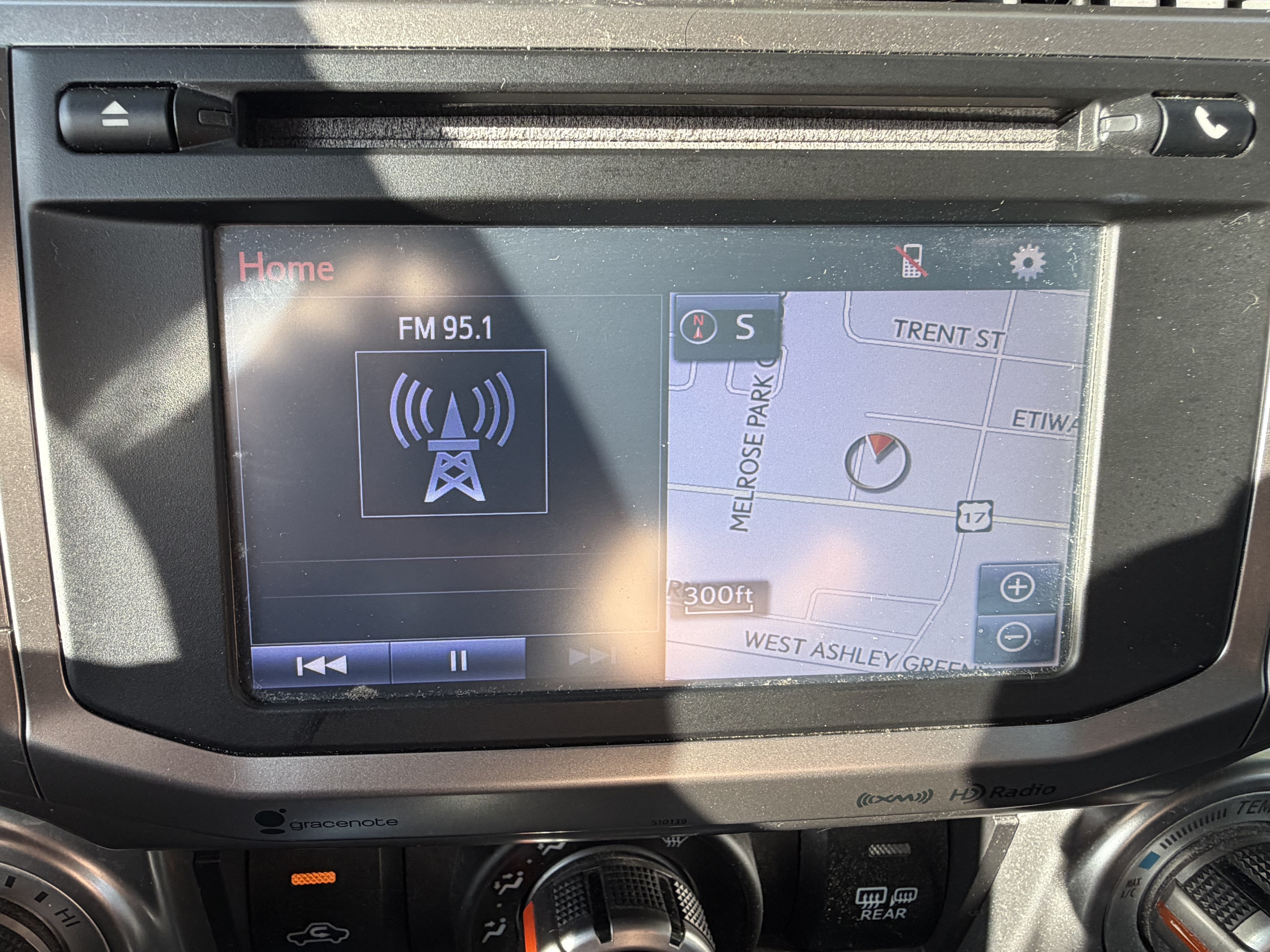 Used 2016 Toyota 4Runner SR5 AWD/4WD image 23
