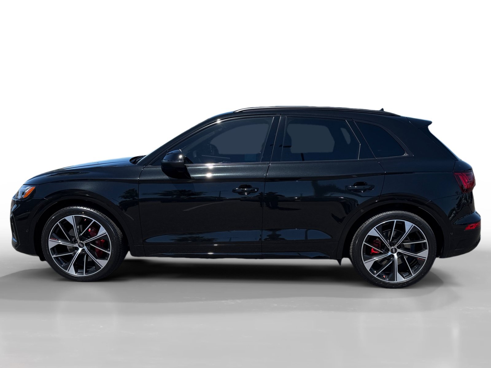 Used 2023 Audi SQ5 Prestige AWD/4WD image 2