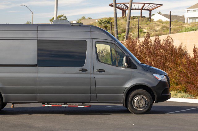 Used 2021 Mercedes-Benz Sprinter 4500 w/ Parking Package image 31