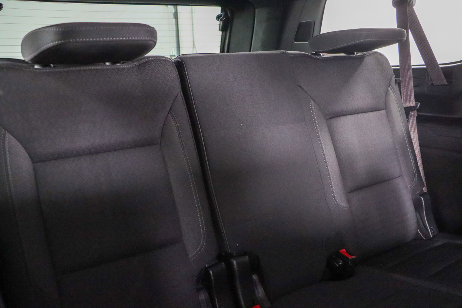 Used 2022 GMC Yukon XL SLE image 31